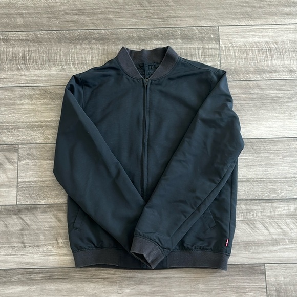Levi Black windbreaker jacket - Picture 1 of 4
